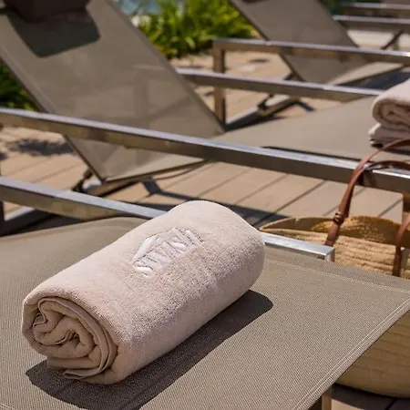 Anamaya 1 - Elegant 5-bedroom In