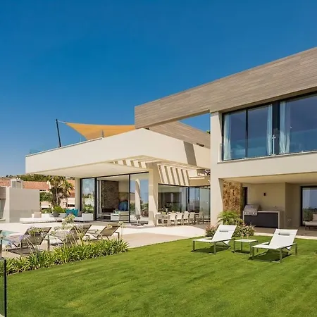 Villa Anamaya 1 - Elegant 5-bedroom In *