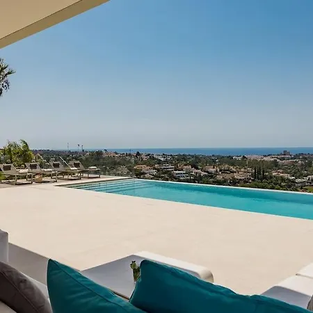 Villa Anamaya 1 - Elegant 5-bedroom In Marbella