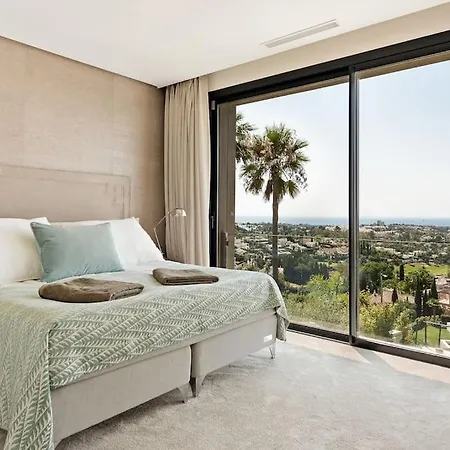 Villa Anamaya 1 - Elegant 5-bedroom In