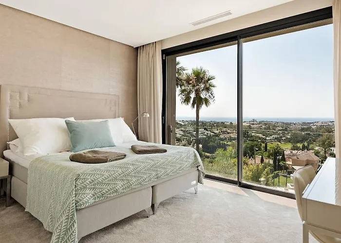 Villa Anamaya 1 - Elegant 5-bedroom In