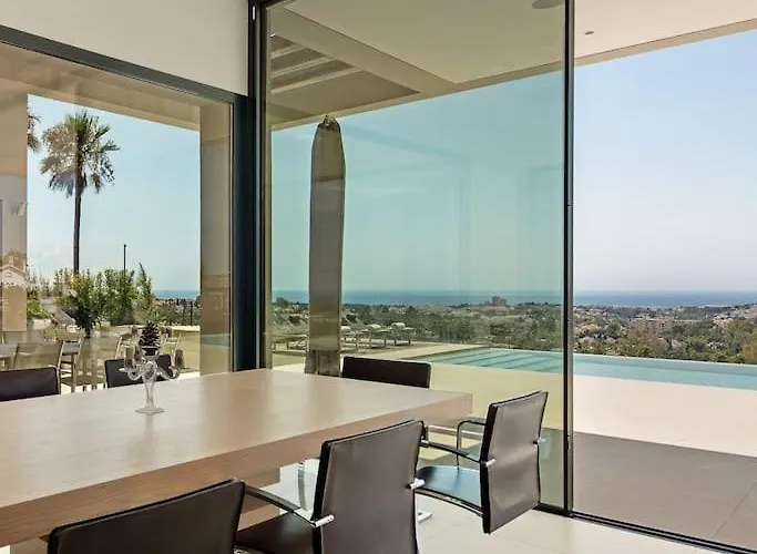 Anamaya 1 - Elegant 5-bedroom In מארבלה