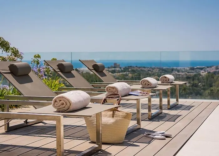 Anamaya 1 - Elegant 5-bedroom In