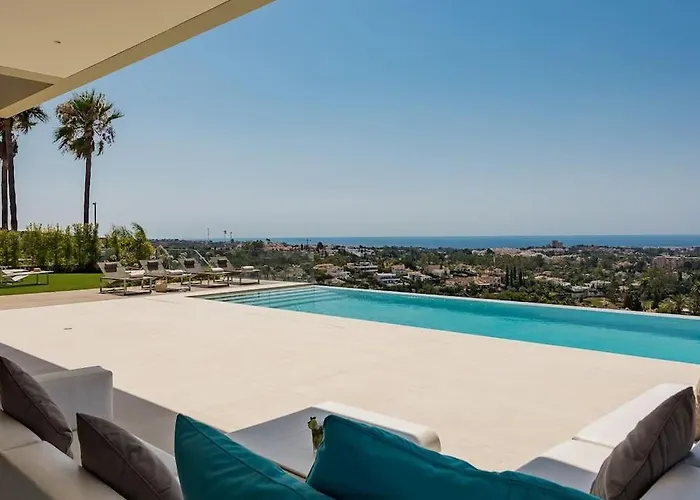Villa Anamaya 1 - Elegant 5-bedroom In Marbellac